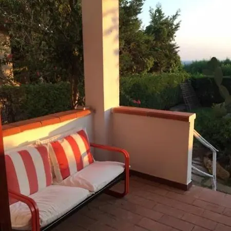 בית נופש Casa Indipendente Praialonga לה קסטלה