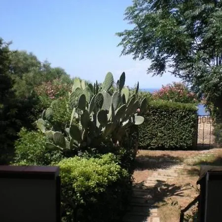 Casa Indipendente Praialonga בית נופש *