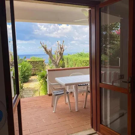 Casa Indipendente Praialonga בית נופש לה קסטלה